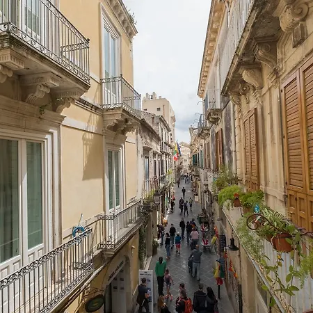 Sirhouse - Boutique In Ortigia *